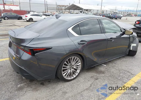 2023 Lexus Is 300 z USA, uszkodzony, nr VIN JTHDA1D24P5125109